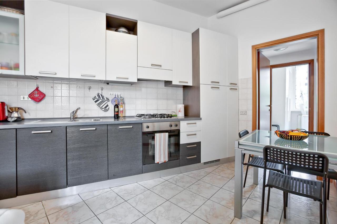 Ferienwohnung Cenisio Brilliant Flat Mailand Exterior foto